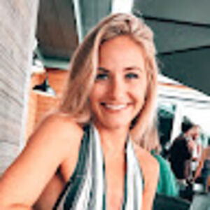 Meet your Posher, Simone